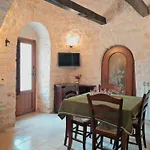 La Rosa Dei Trulli Bed and Breakfast Αλμπερομπέλο