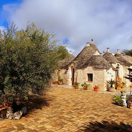 La Rosa Dei Trulli B&B 4*