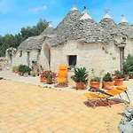 La Rosa Dei Trulli לינה וארוחת בוקר