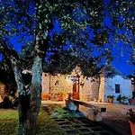 La Rosa Dei Trulli לינה וארוחת בוקר 4*