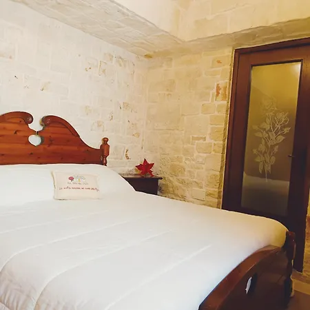 فندق مبيت وإفطار La Rosa Dei Trulli