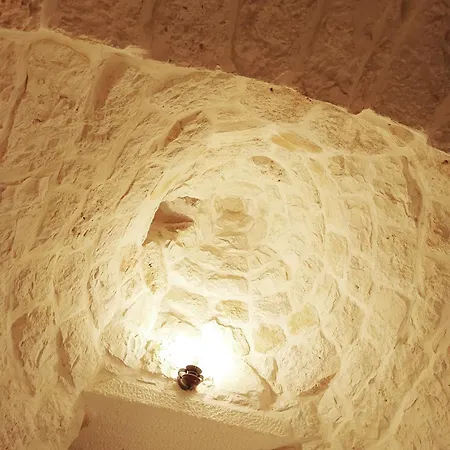 La Rosa Dei Trulli فندق مبيت وإفطار 2*