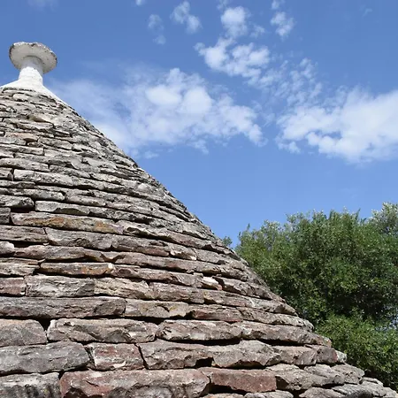 Bed & Breakfast La Rosa Dei Trulli 2*