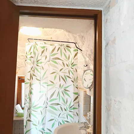فندق مبيت وإفطار La Rosa Dei Trulli 2*