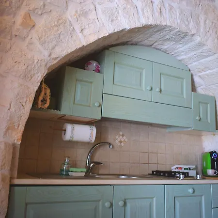La Rosa Dei Trulli فندق مبيت وإفطار 2*