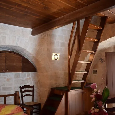 La Rosa Dei Trulli 4*