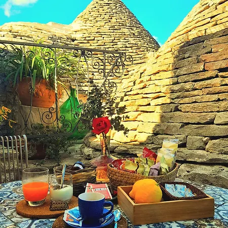 住宿加早餐酒店 La Rosa Dei Trulli 4*