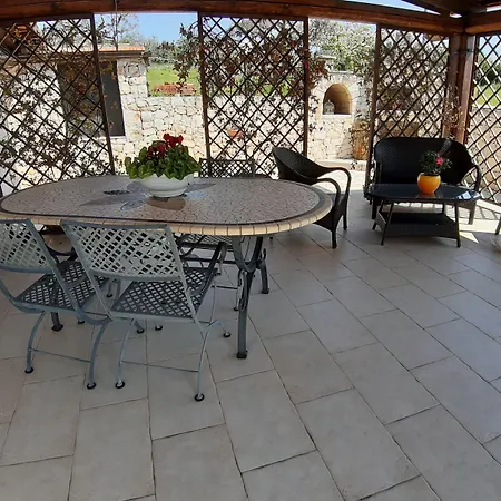 La Rosa Dei Trulli Bed & Breakfast Alberobello