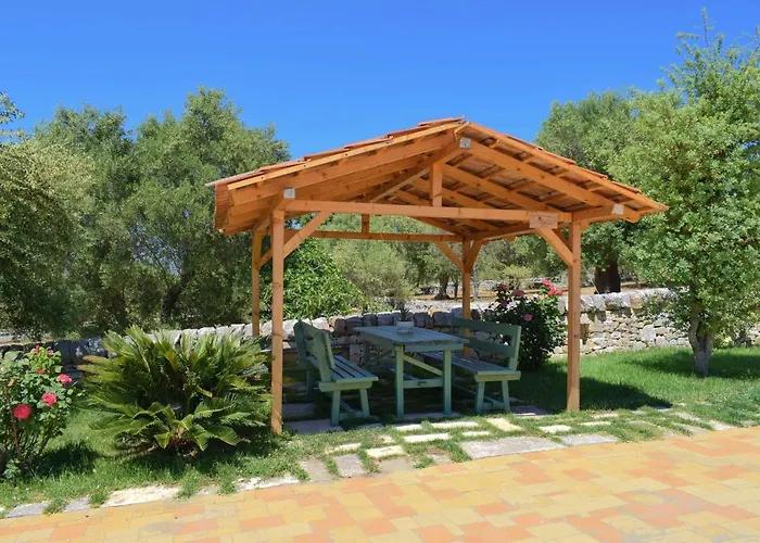 Bed & Breakfast La Rosa Dei Trulli 4*